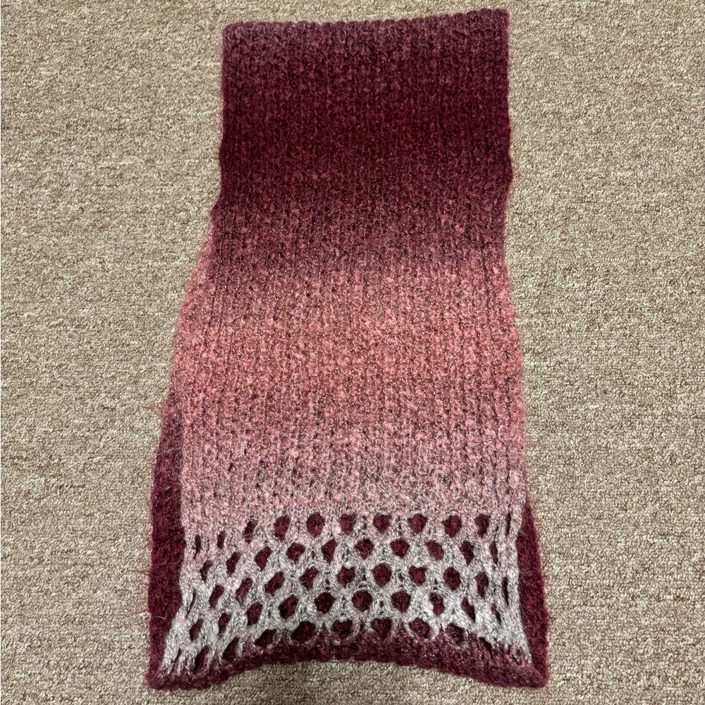 Maroon and pink ombré knit infinity scarf